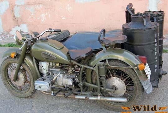 russianmotorcycle1.jpg