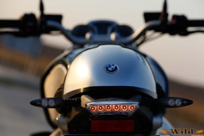 bmw_r_ninet_99.jpg