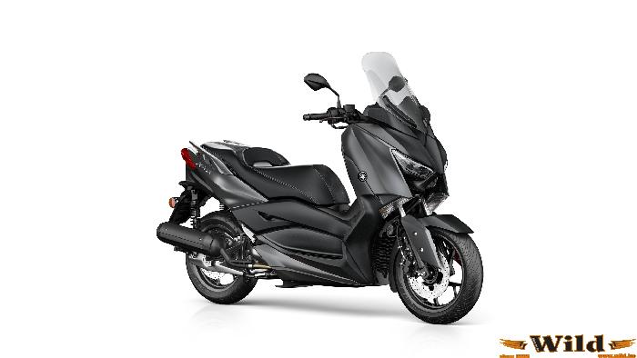 2018_yamaha_xmax_125_abs_eu_sonic_grey_studio_001.jpg