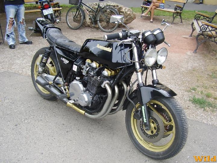 z1000