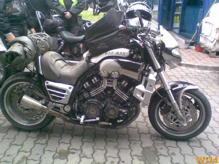 hát ez V-MAX