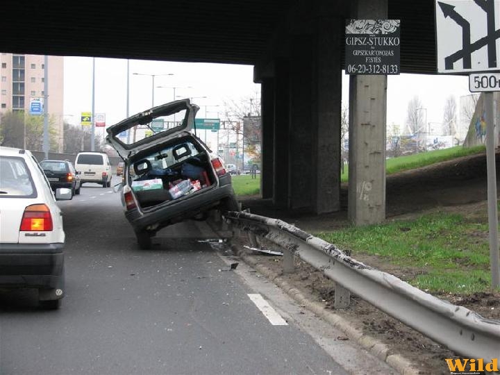 Nem csak a motorosok tudnak 2 keréken száguldani! :-)