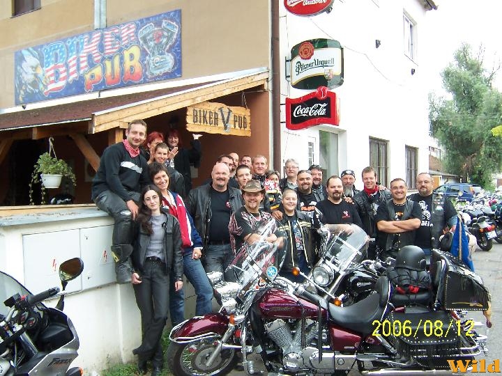 Párkány V2 Bikers Pub