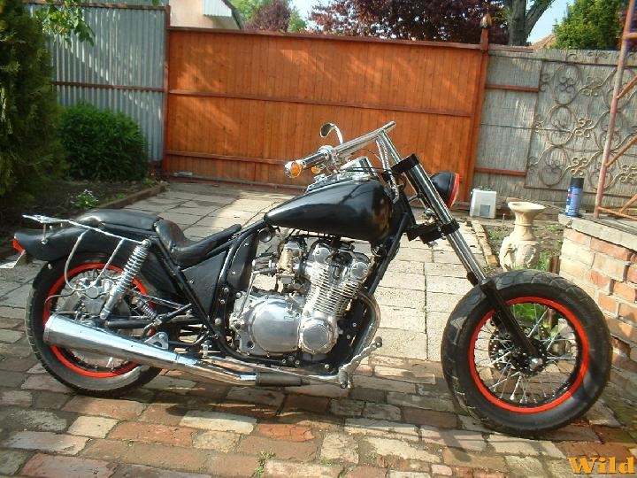 suzuki gs 750 evolúció 3