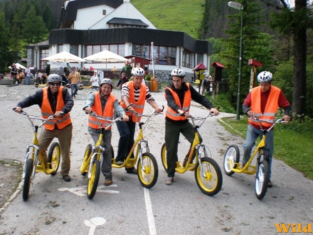 A Tátra meghódítása,2009-ben,kenyérgőzösök nyergében,egyetlen képkockában.